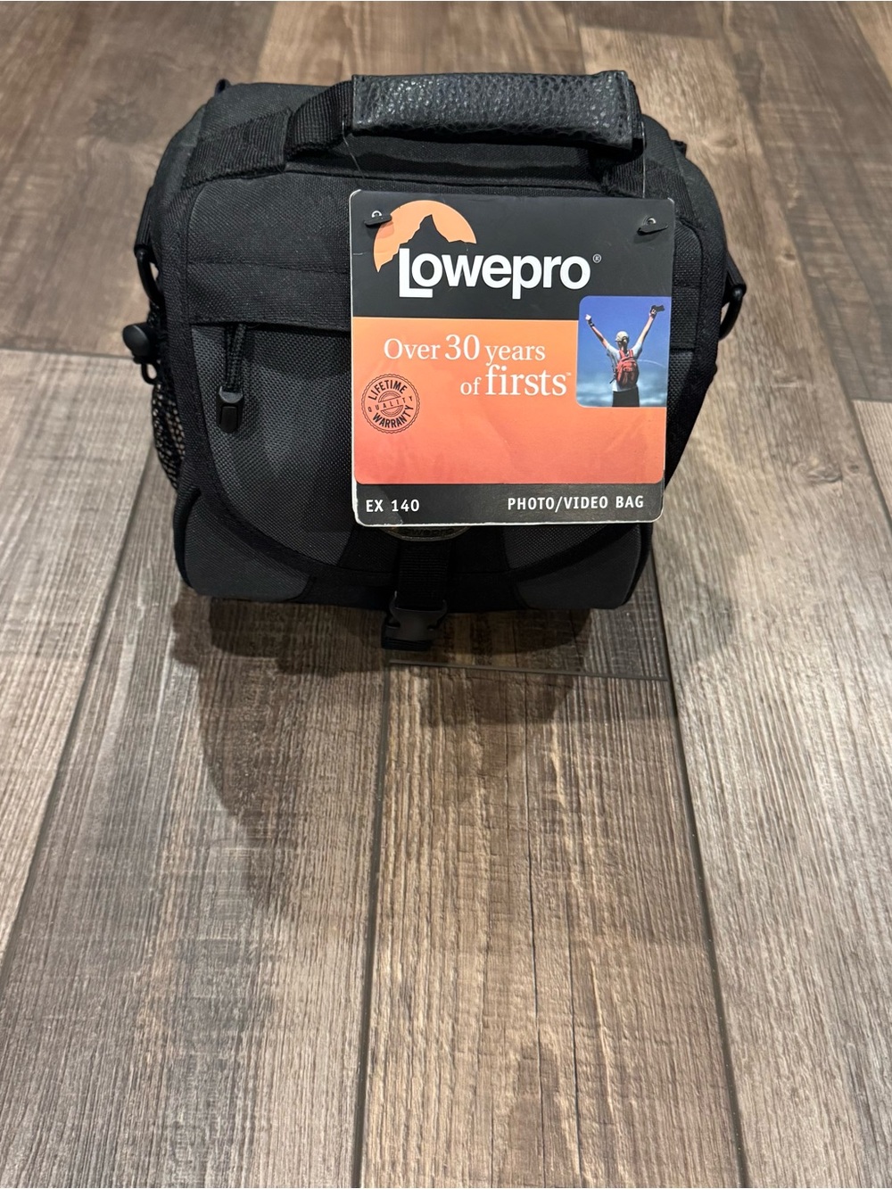 Lowepro Camera Bag EX140 Shoulder Carry Case Black New NWT PHOTO/VIDEO Bag